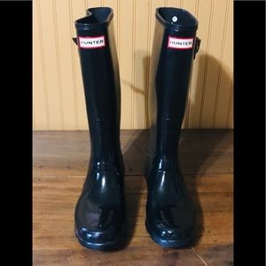 Hunter Gloss Black Rain Boots